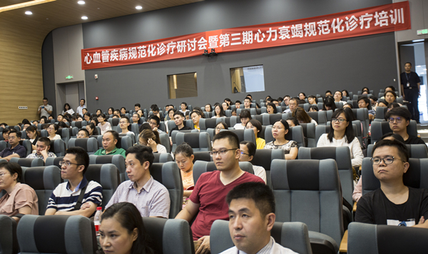 1572421441880098490.jpg 观众3_副本.jpg